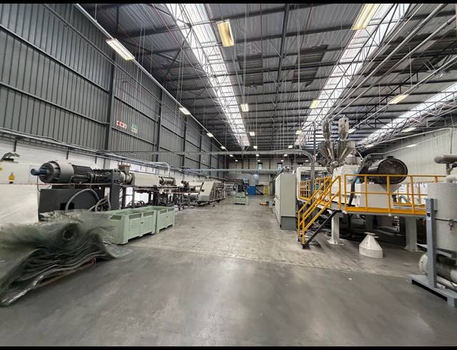 2,305M² WAREHOUSE TO LET IN BLACKHEATH INDUSTRIAL